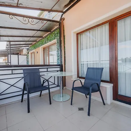 Апартаменты Seafront With Panoramic Terrace